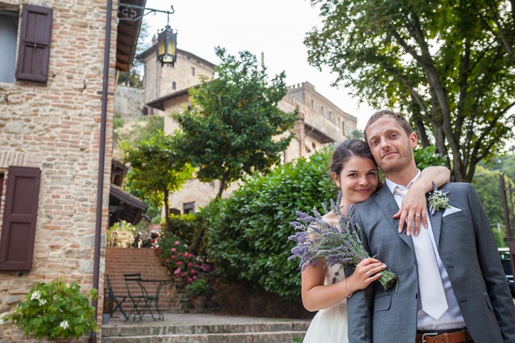 -sposo-e-sposa-a-castello-di-Tabiano