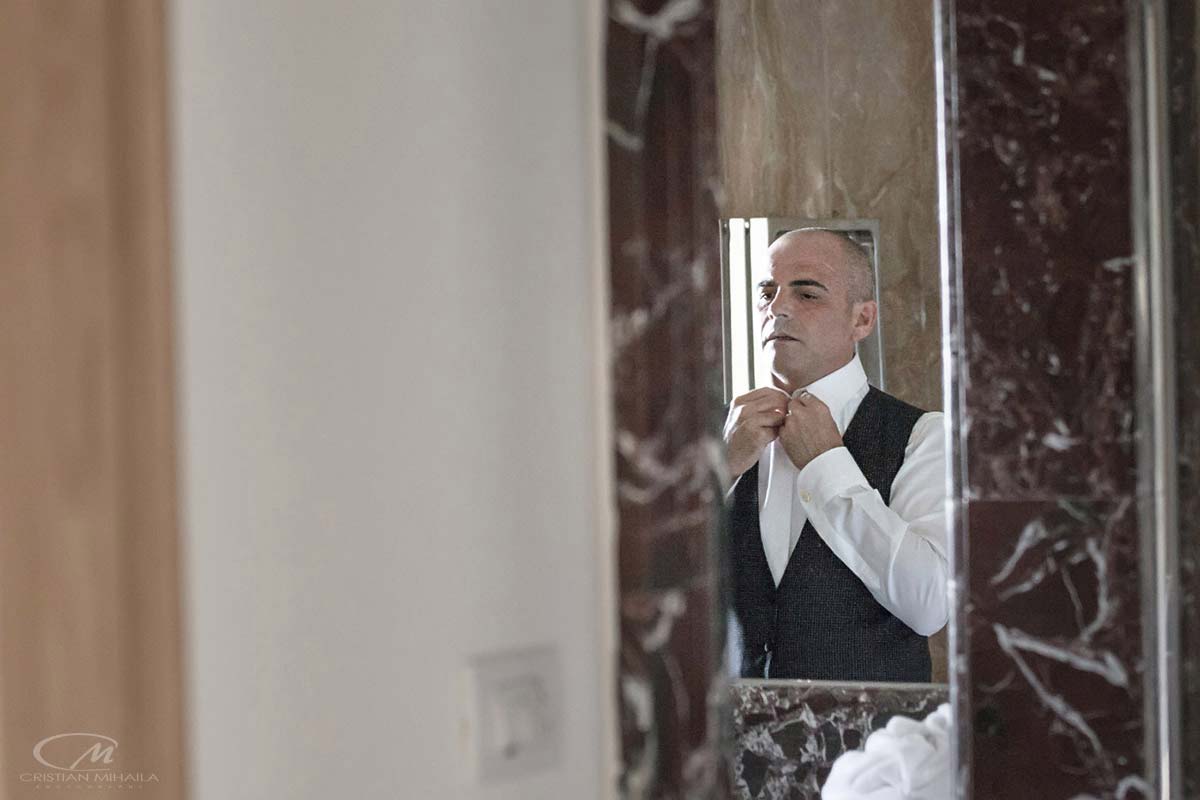 groom-preparation-palazzo-varignana-bologna