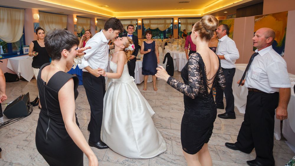 fotografo-matrimonio-ca-la-ghironda-zola-predosa-ristorante-ballo