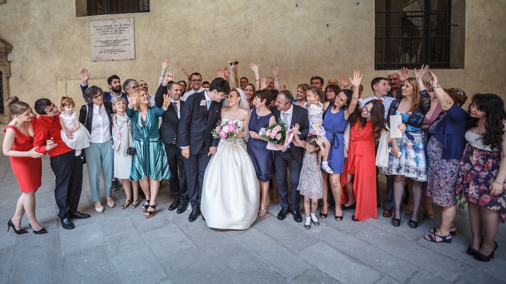 fotografo-matrimonio-cerimonia-comune-bologna-foto-di-gruppo