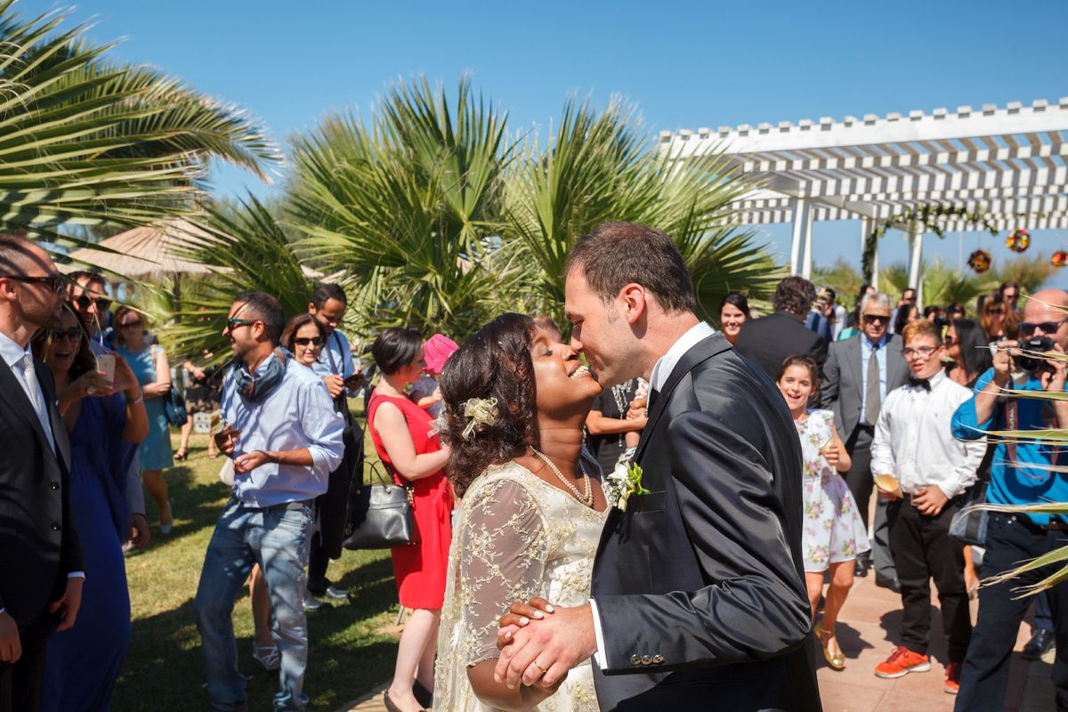 21-wedding-centro-poker-vacanze-ceremony-kiss