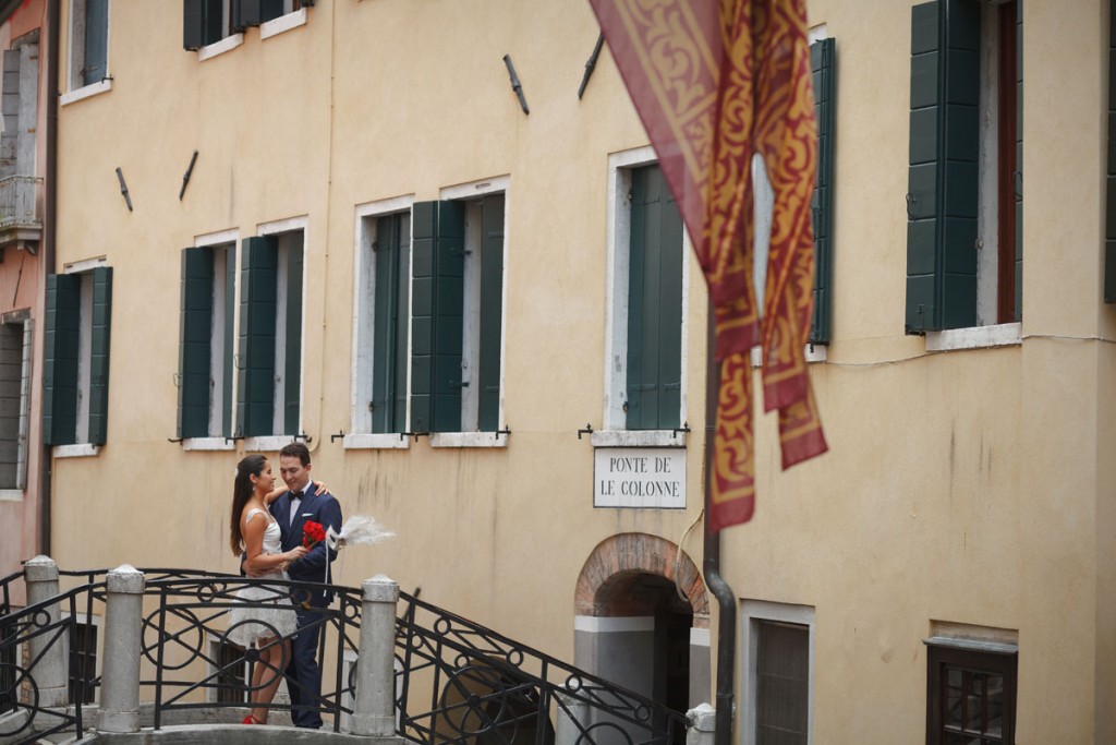 8-destination-wedding-venice-italy-photographer-professional-ponte-de-le-colonne