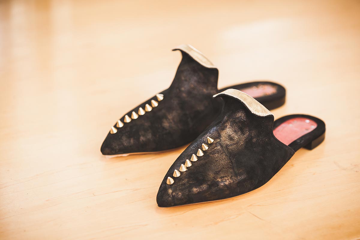 photographic-reportage-hand-made-shoes-bologna