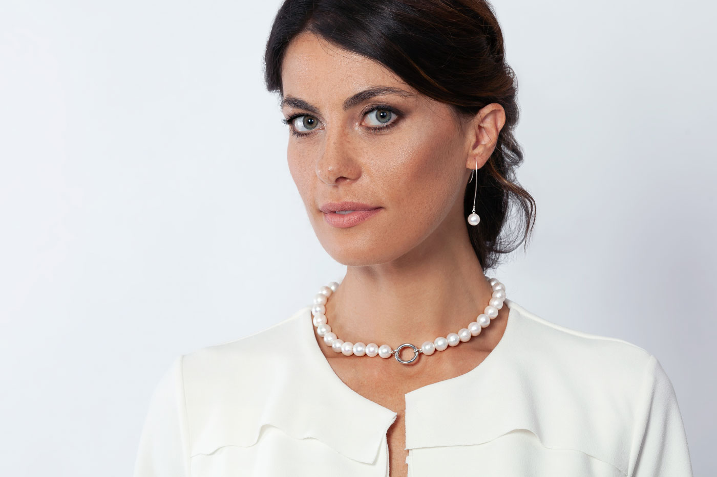 shooting-fotografico-modella-gioelli-milano-bologna