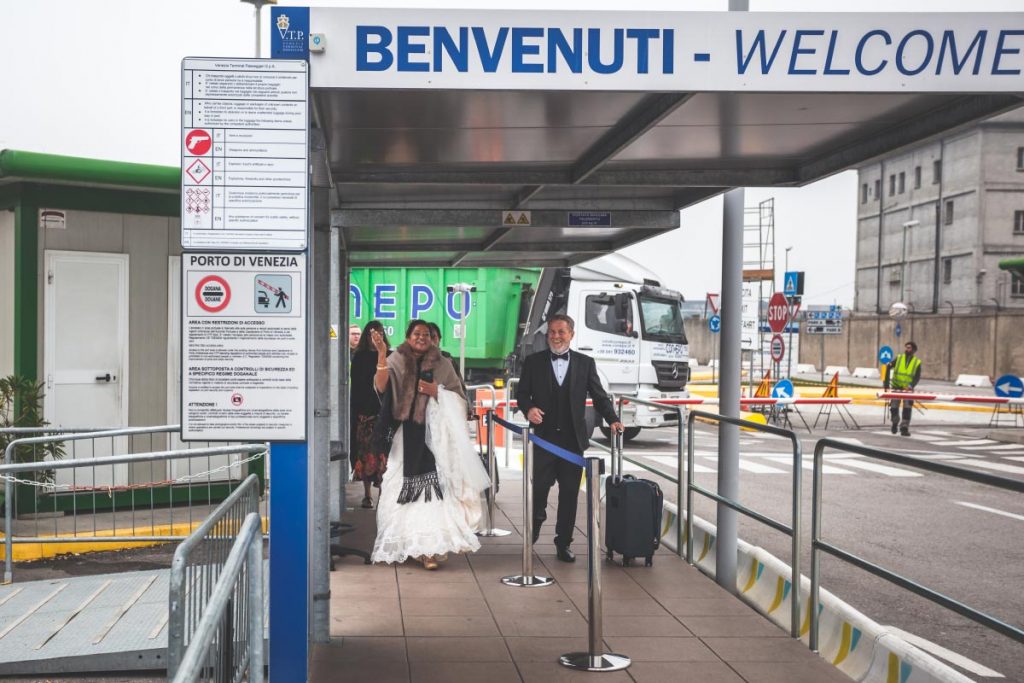 organizing wedding anniversary venice italy arrival