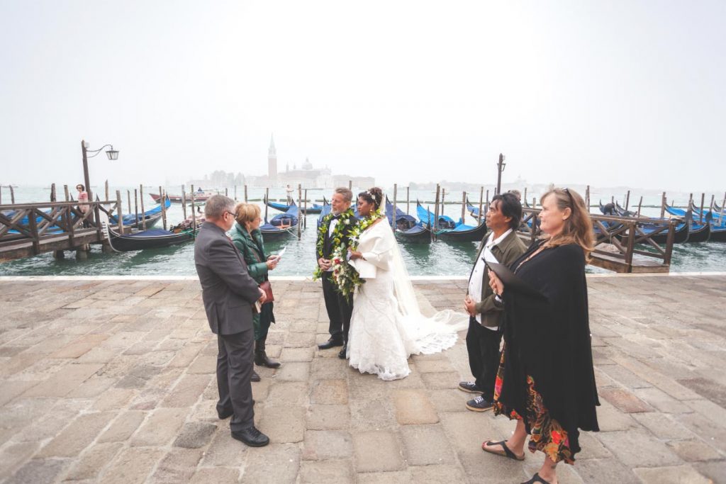 venice-italy-photographer-vow-renewal-wedding-anniversary-ideas