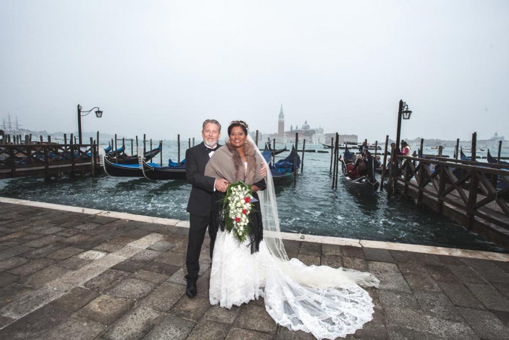 wedding-anniversary-celabration-venice-italy-photgoraphy