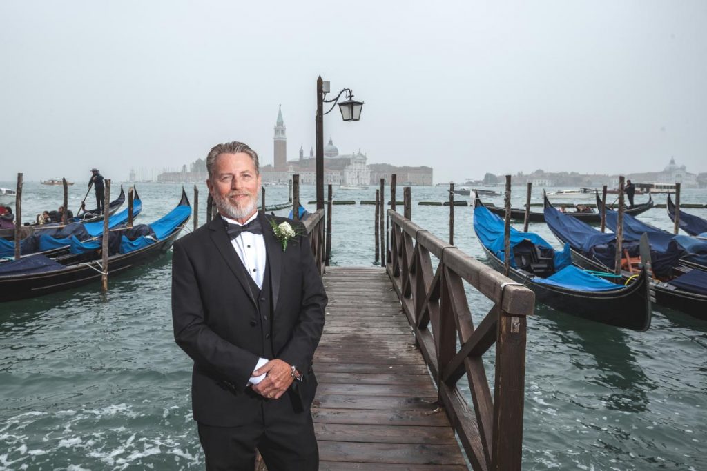 groom-photography-wedding-anniversary-venice-italy