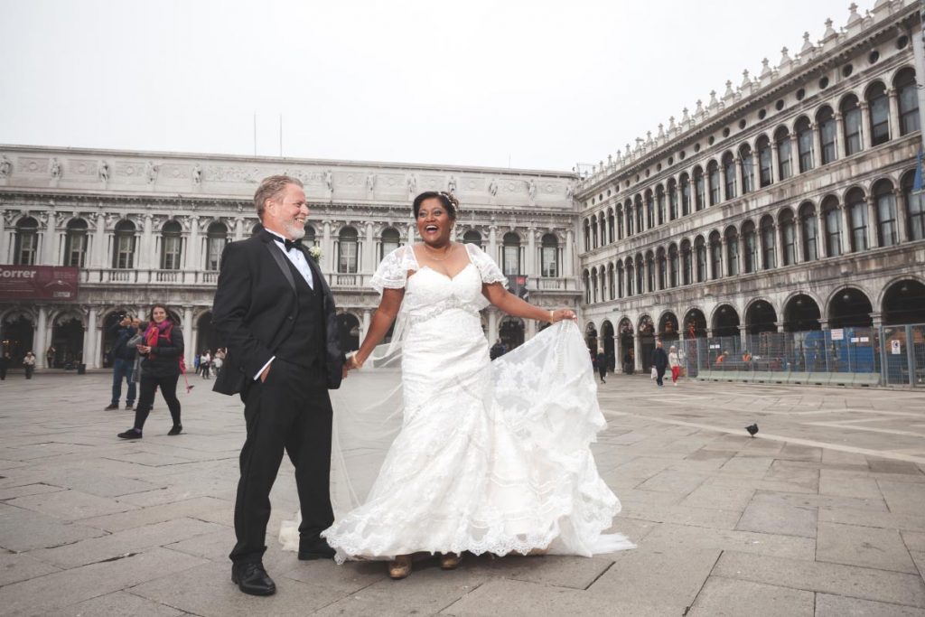 venice italy wedding photography years anniversarry adult couple