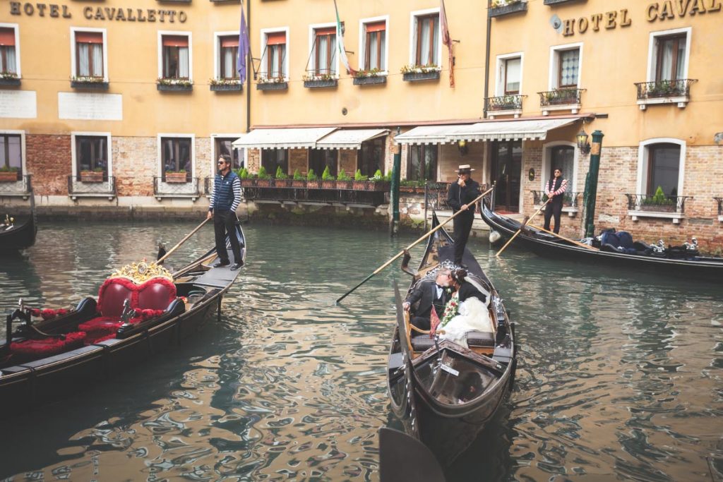 venice traditional gondola ride wedding anniversary