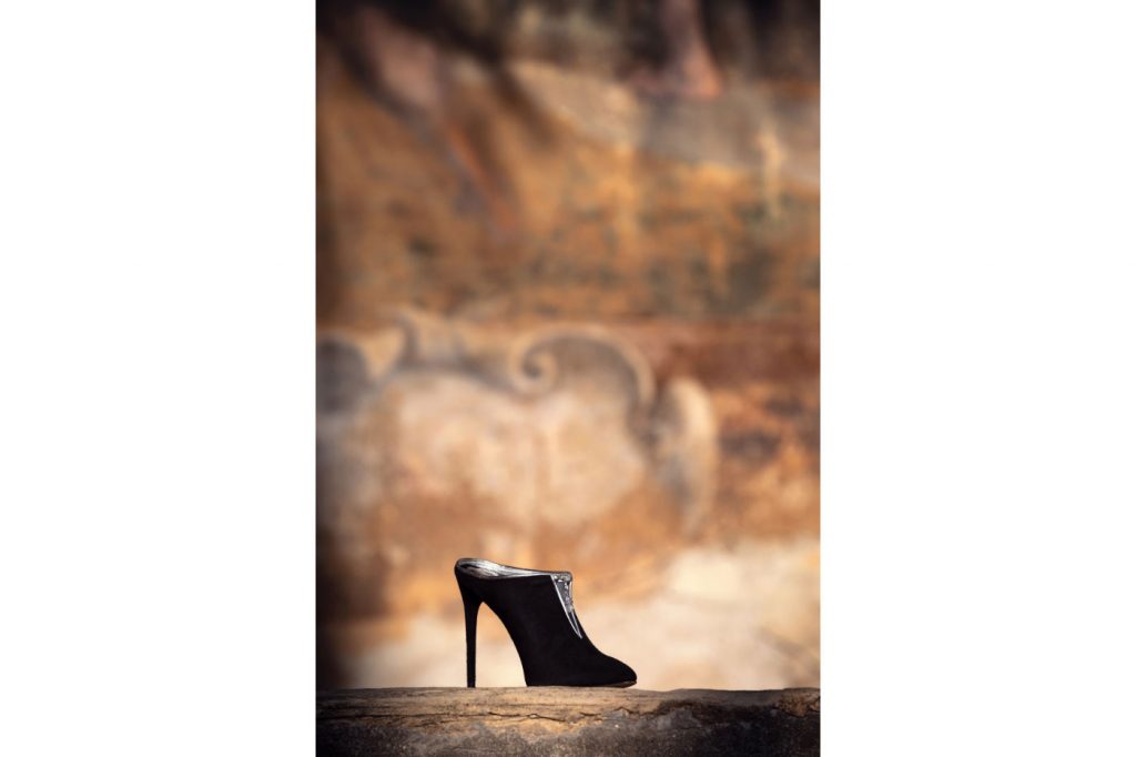 creative-photography-shoes-catalogue-milan