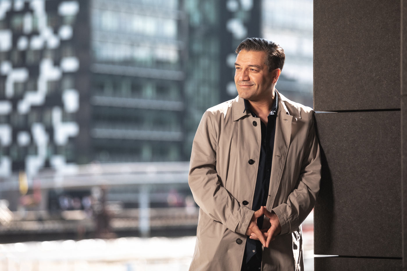 Copenhagen photographer for Actor portrait casting. Outdoor photoshoot. Kalvebod Brygge.
