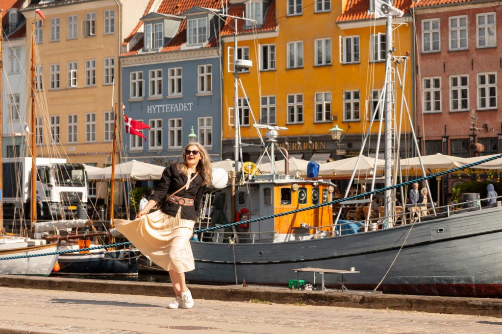 portrait-photographer-photospot-Copenhagen-Nyhavn