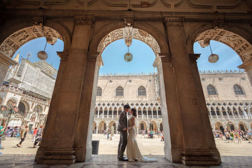 photographer venice honeymoon photo shoot